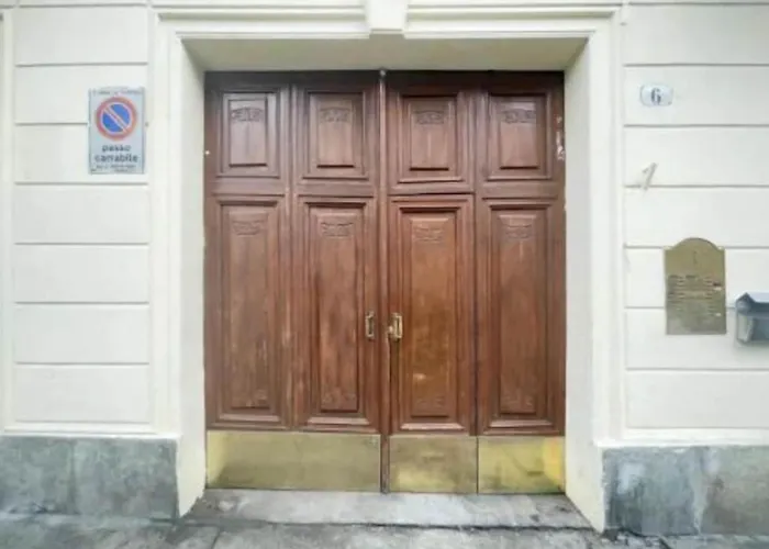 Porta Palazzo 15 Min - Suite Con Netflix & Wi-Fi